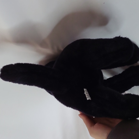 Woolrich Black Lab Dog in Bandana - Picture 11 of 11